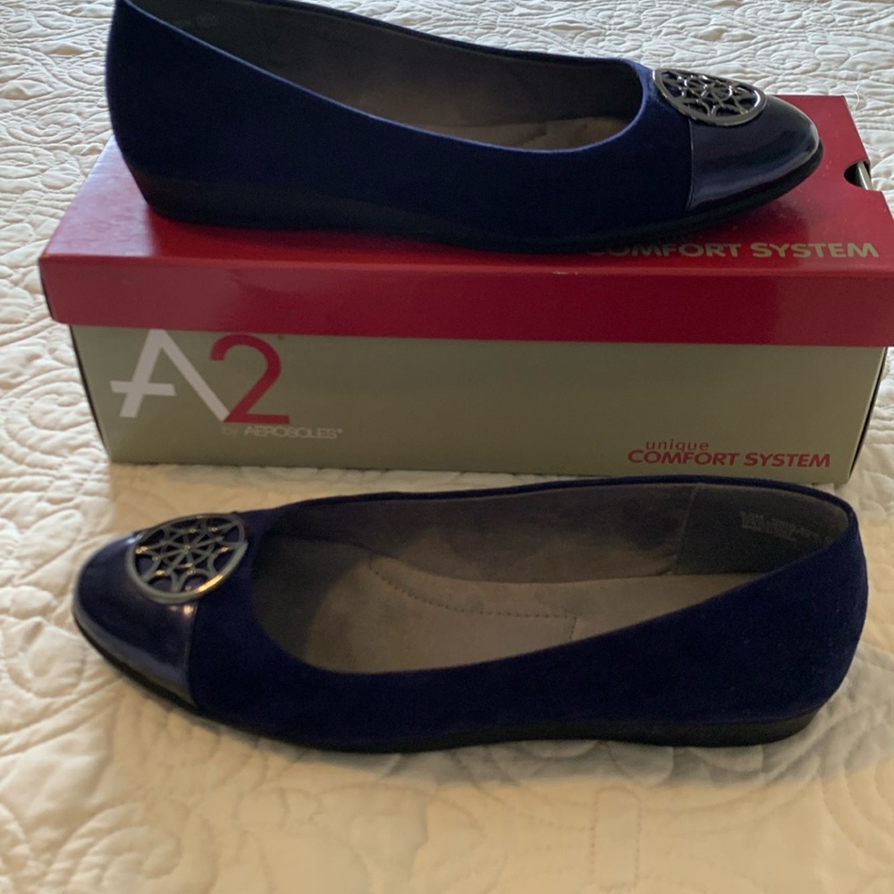 Aerosoles embellished cap toe ballet flats size 8,5